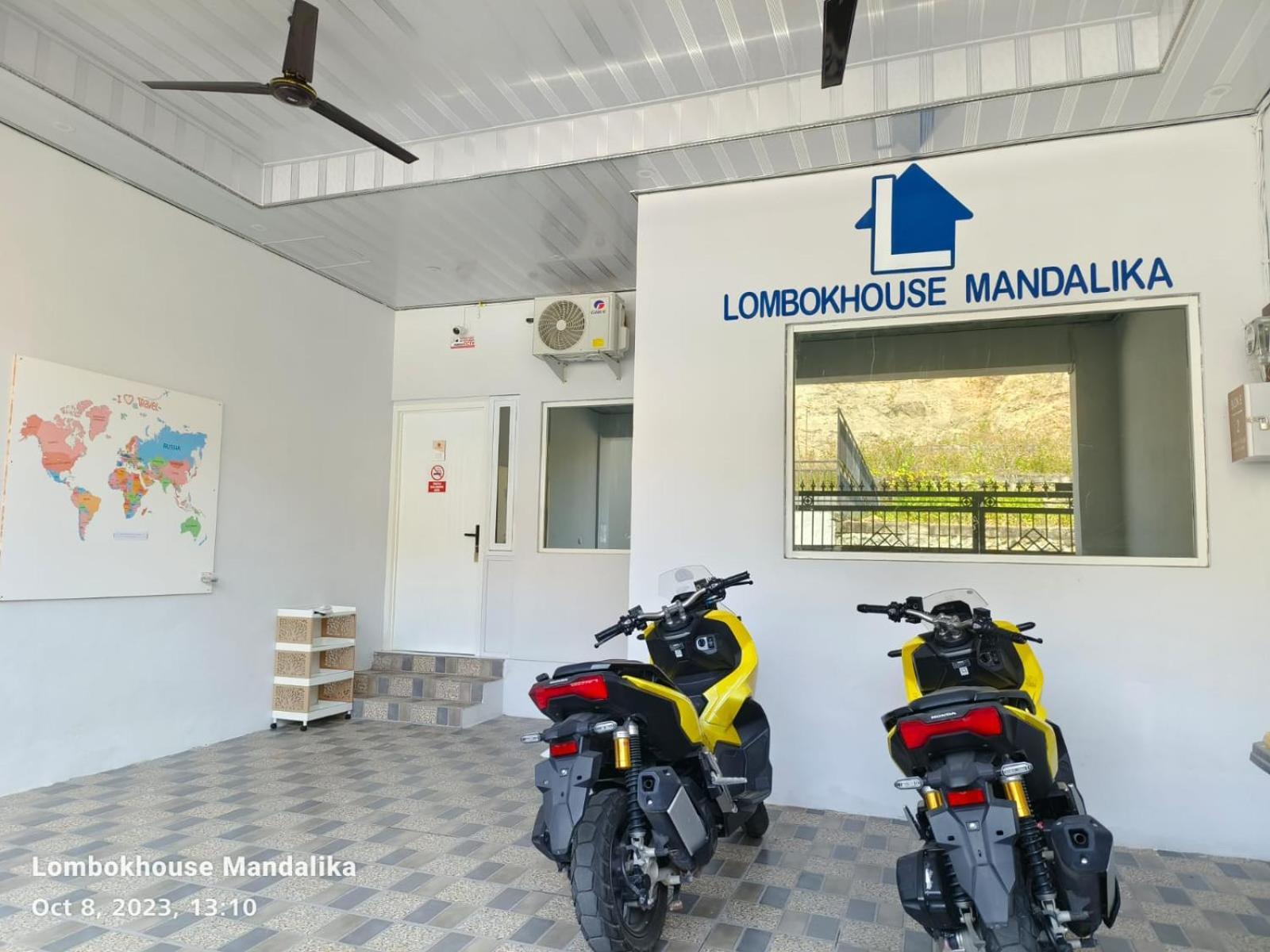 Lombokhouse Mandalika Hotel Kuta  Bagian luar foto