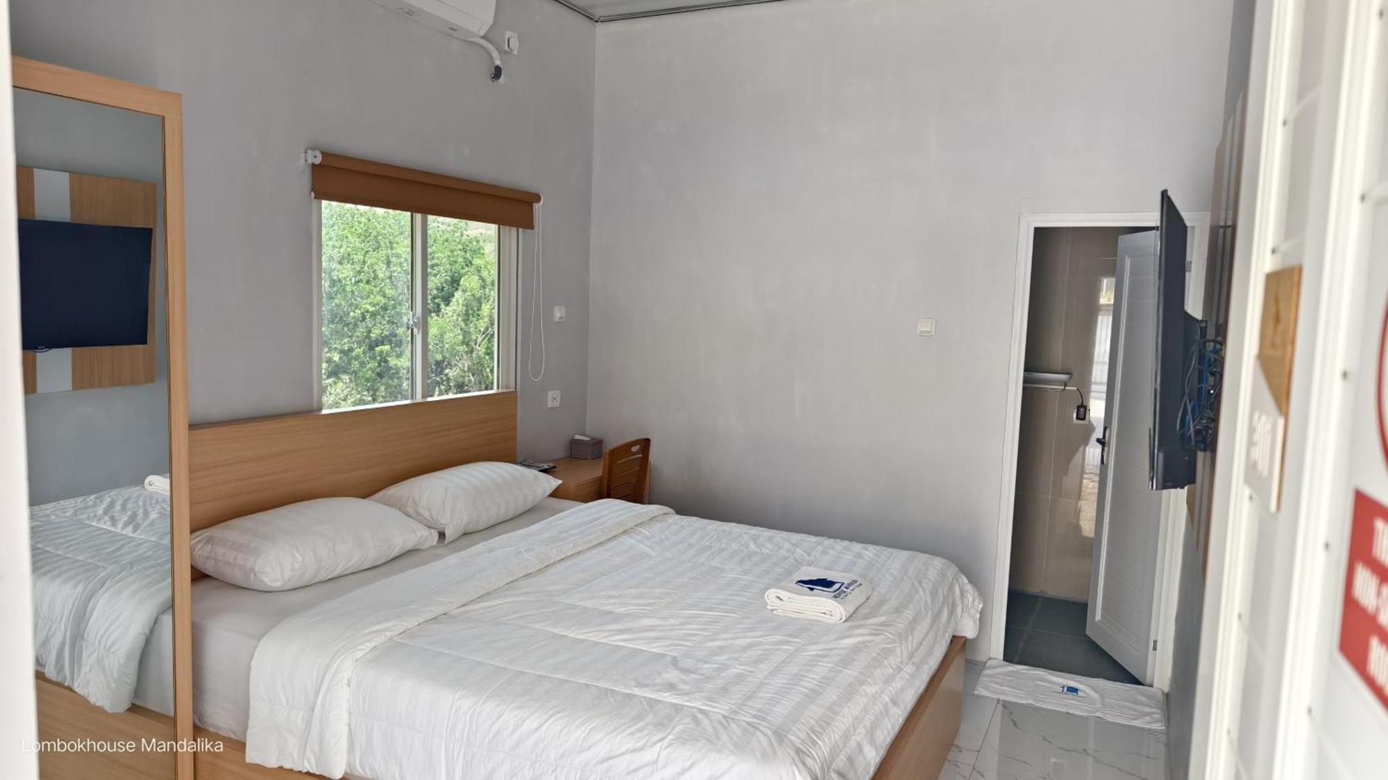 Lombokhouse Mandalika Hotel Kuta  Bagian luar foto