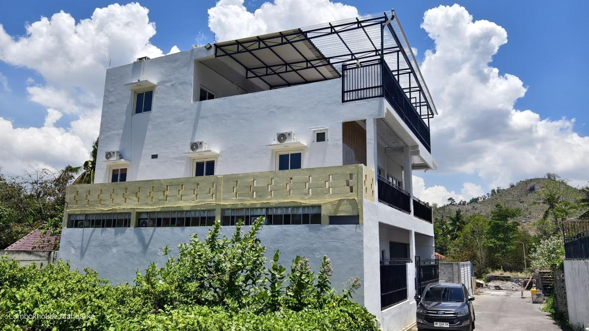 Lombokhouse Mandalika Hotel Kuta  Bagian luar foto