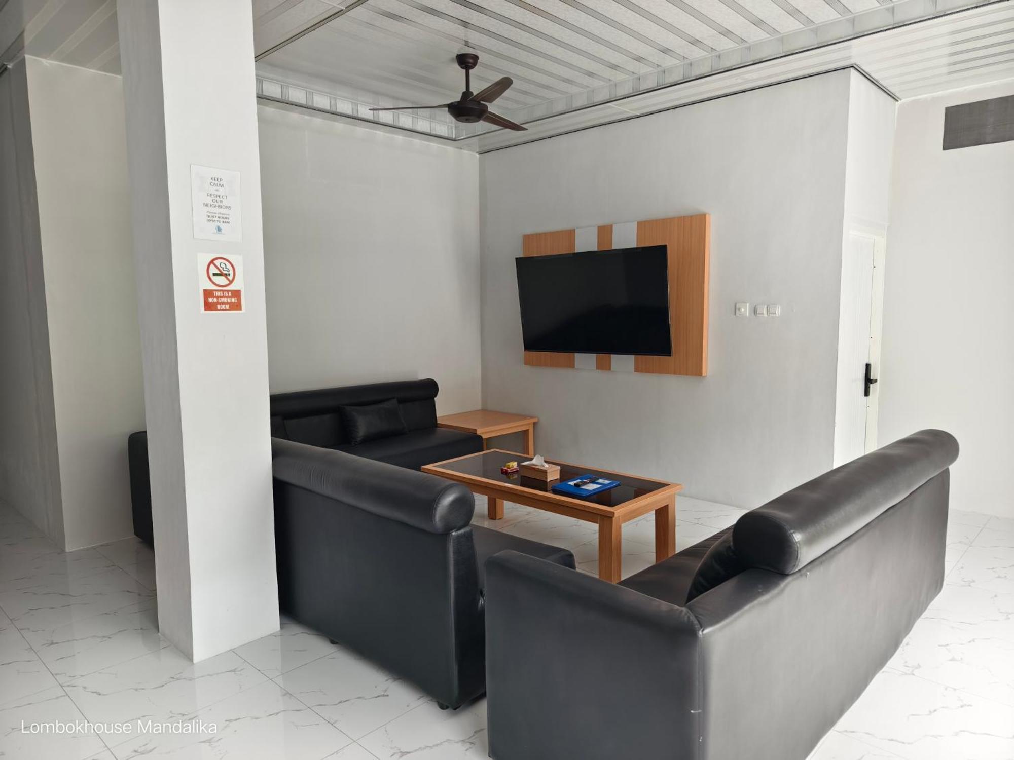 Lombokhouse Mandalika Hotel Kuta  Ruang foto